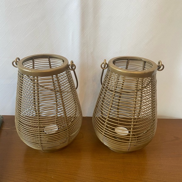 Charming pair of brushed gold hanging wire candle holder lanterns Cottagecore - Picture 2 of 10